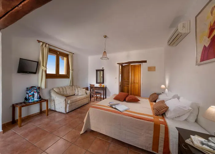 Alkifron Aparthotel 2*