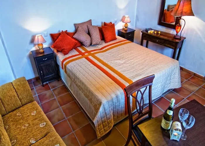 Alkifron Aparthotel 2*