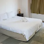 Alkifron Aparthotel