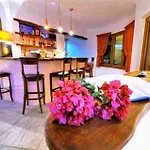 Alkifron Aparthotel 2*