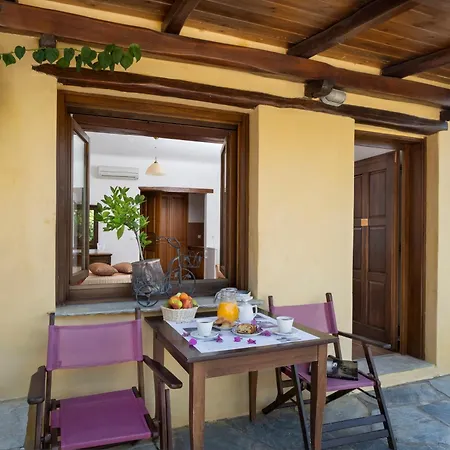 Aparthotel Alkifron