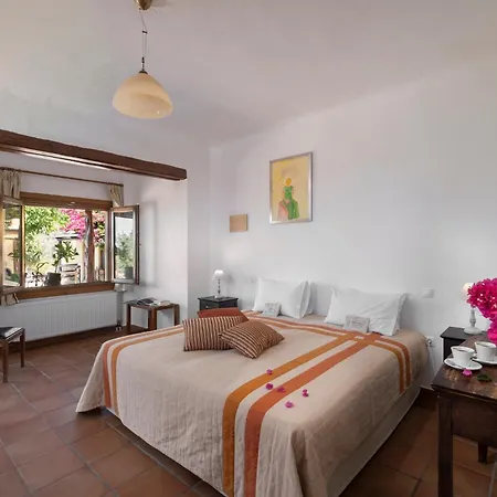 Alkifron Lejlighedshotel 2*