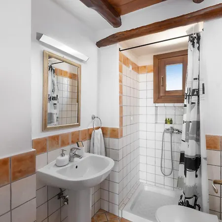 Alkifron Lejlighedshotel 2*