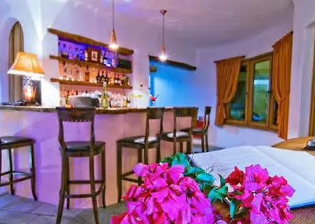 Aparthotel Alkifron 2*