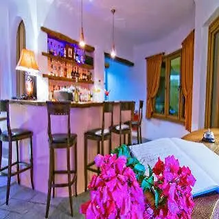 Alkifron Aparthotel