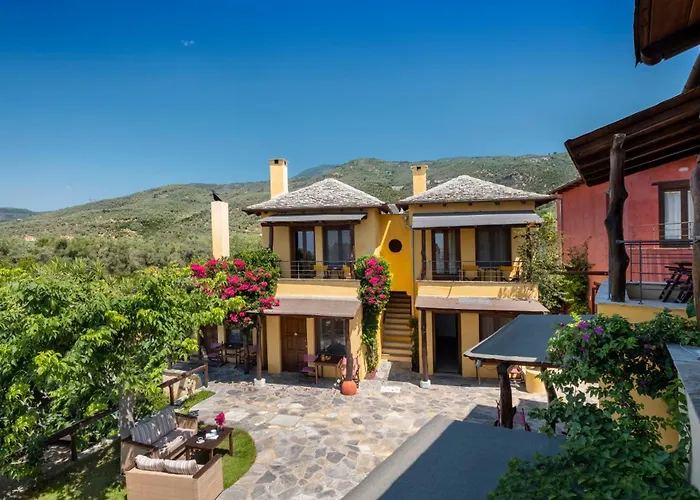 Alkifron Aparthotel 2*