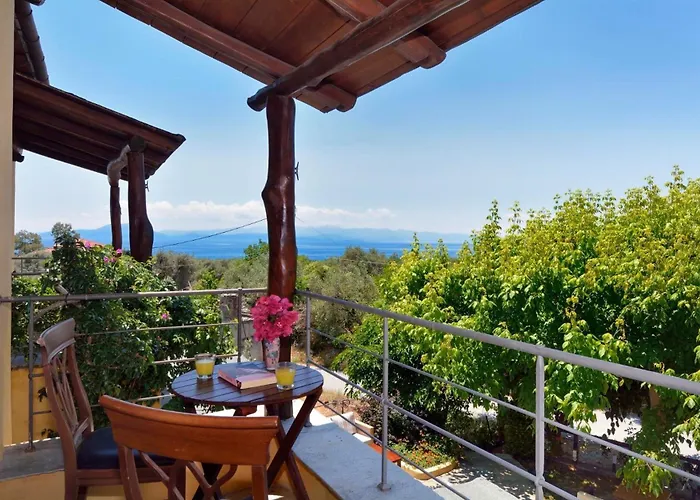 Apart-hotel Alkifron