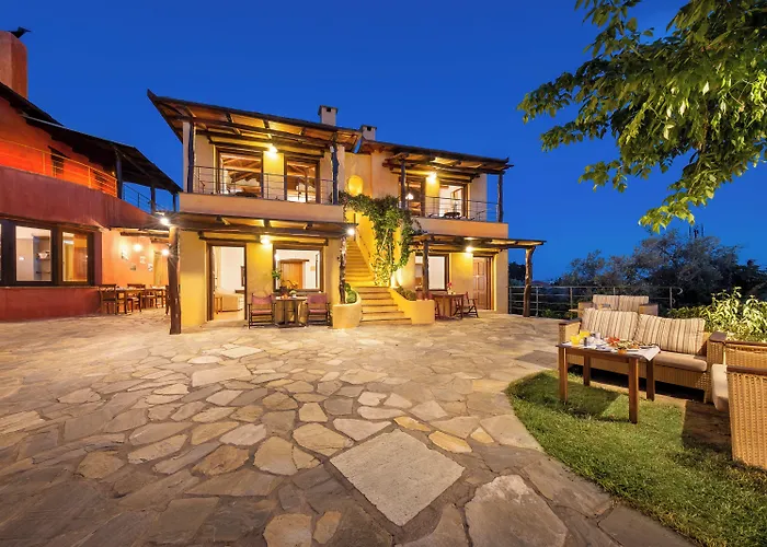 Apart-hotel Alkifron Kala Nera