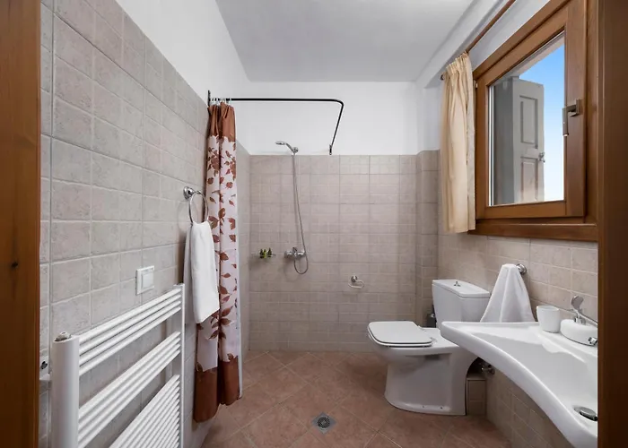 Alkifron Apart-hotel 2*